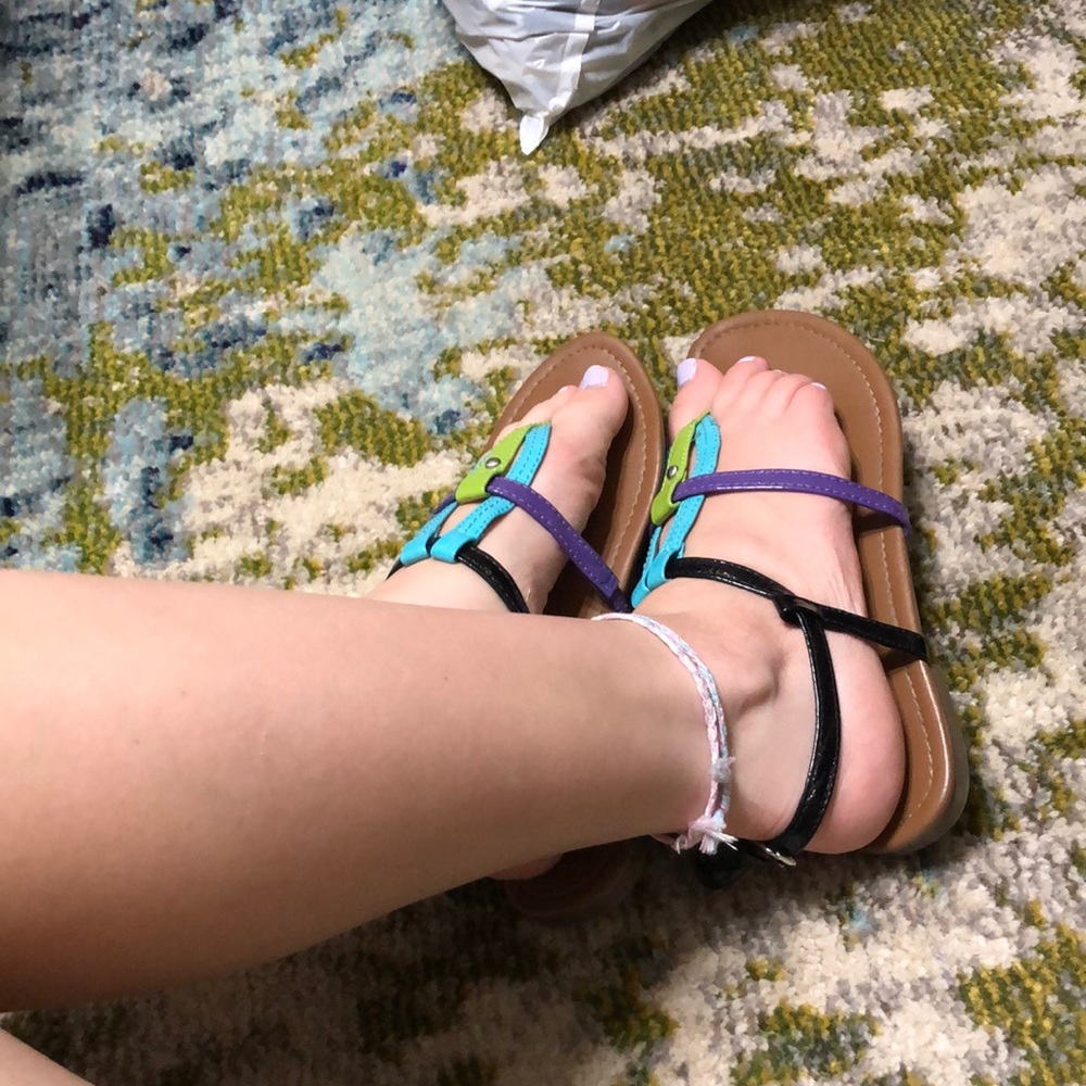 Sandals - Picture 2 of 4